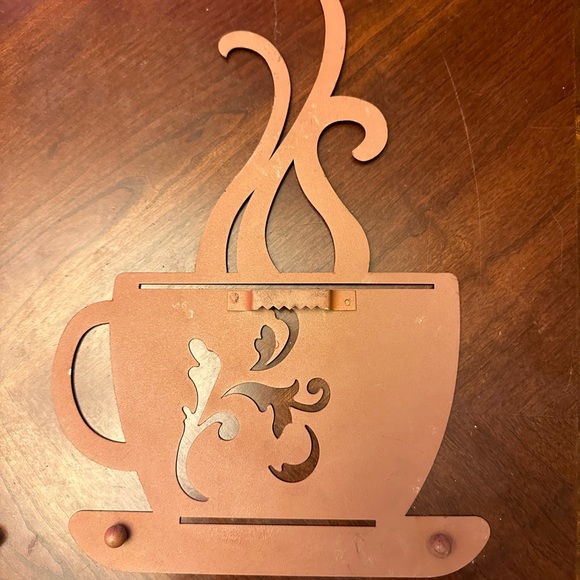 Set of 4 metal coffee mug decor. - Picture 11 of 12